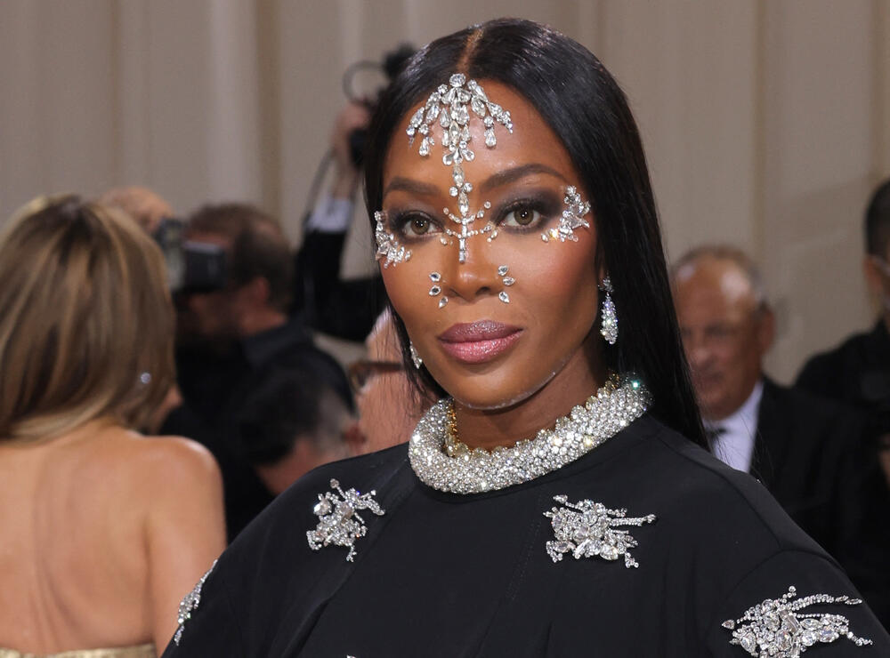 <p>Ni ovogodišnja Met Gala ljubitelje mode nije ostavila ravnodušnima, o kreacijama na crvenom tepihu govore Milena Pajović, blogerka, Sandra Marković manekenka i Vladana, pjevačica koja je izgradila karakterističan stil</p>