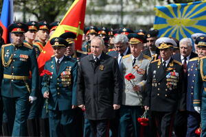 Putin na vojnoj paradi: Zapad spremao invaziju, intervencija bila...