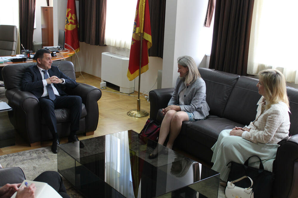 Medoks i Vojinović, Foto: Ministarstvo prosvjete