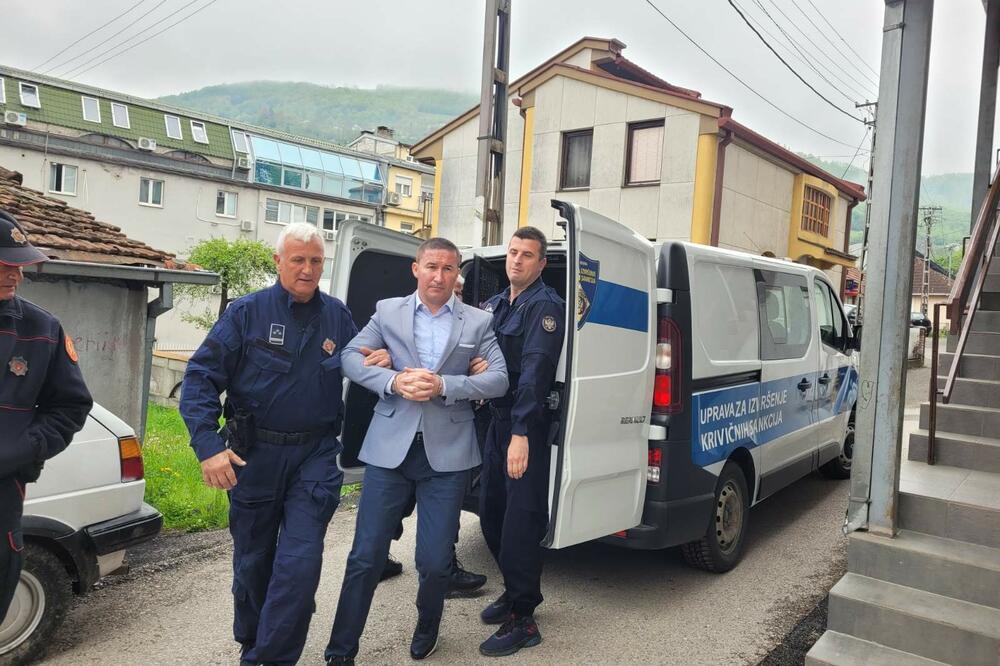 Privođenje Pantovića u bjelopoljski Viši sud, Foto: Jadranka Ćetković