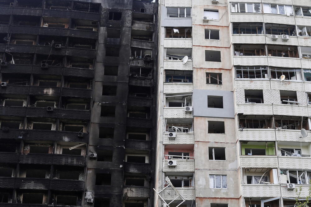 Oštećene stambene zgrade u naselju Saltivka, Foto: Reuters