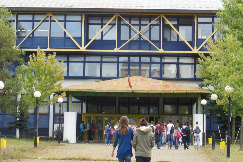 Gimnazija u Nikšiću, Foto: Svetlana Mandić