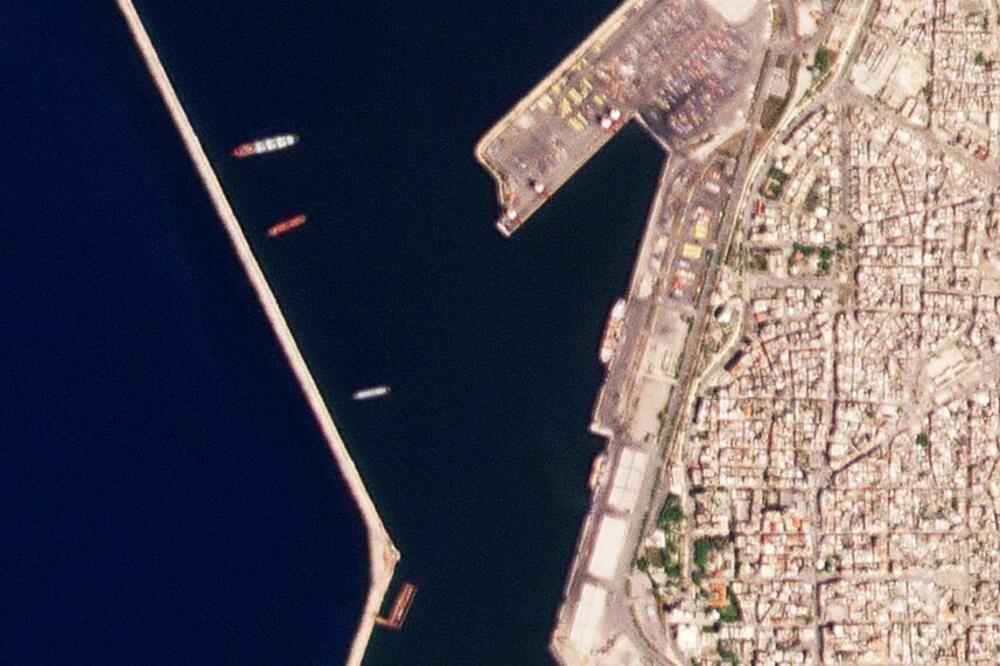 Jedna od satelitskih fotografija koju je analizirala agencija Asošiejted pres, Foto: Beta/AP