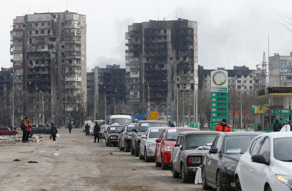 Stanovnici napuštaju Mariupolj 17. marta 