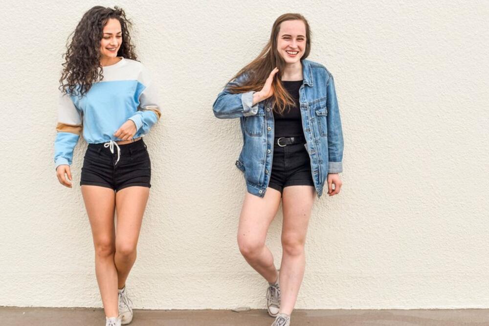 Ilustracija, Foto: Sounds fake but okay podcast