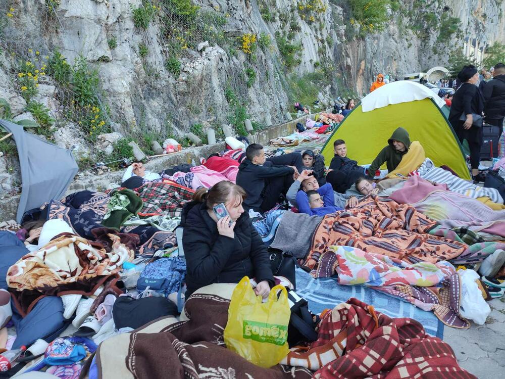 <p>"I svako ko je došao, došao je na jedan način, a otišao je odavde drugačiji. Svakome se nešto desilo suštinski, tako da to što se desilo niti može da razumije, a kamoli da iznese i objasni bilo kome", kazao je patrijarh</p>