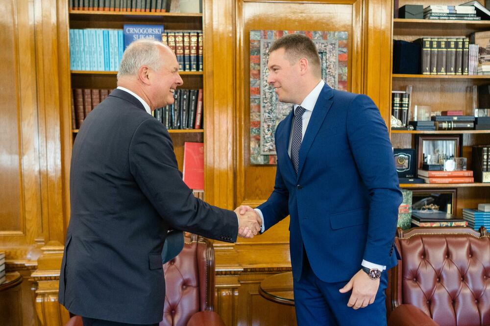 Miler i Adžić, Foto: Ministarstvo unutrašnjih poslova