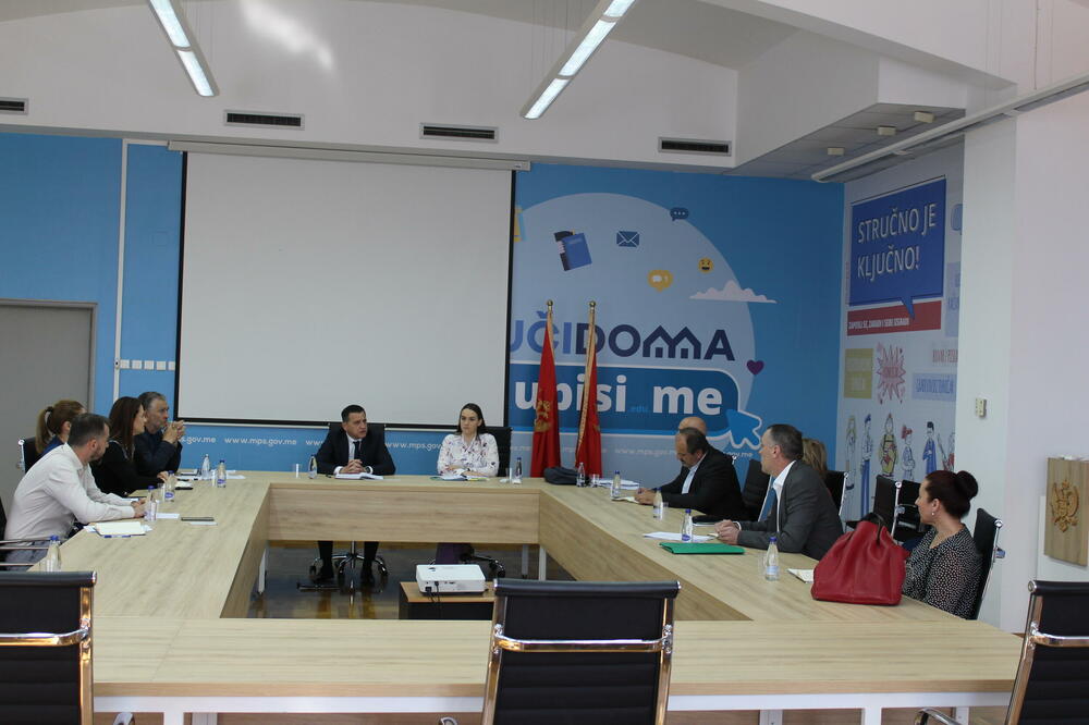 Sa sastanka, Foto: Ministarstvo prosvjete