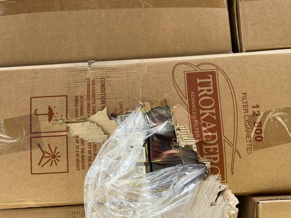 <p>Predsjednik Vlade Crne Gore Dritan Abazović, ministar finansija Aleksandar Damjanović, ministar unutrašnjih poslova Filip Adžić, ministar bez portfelja Zoran Miljanić i direktor Uprave prihoda i carina (UPC) Rade Milošević trenutno su u posjeti Slobodnoj zoni Luke Bar</p>