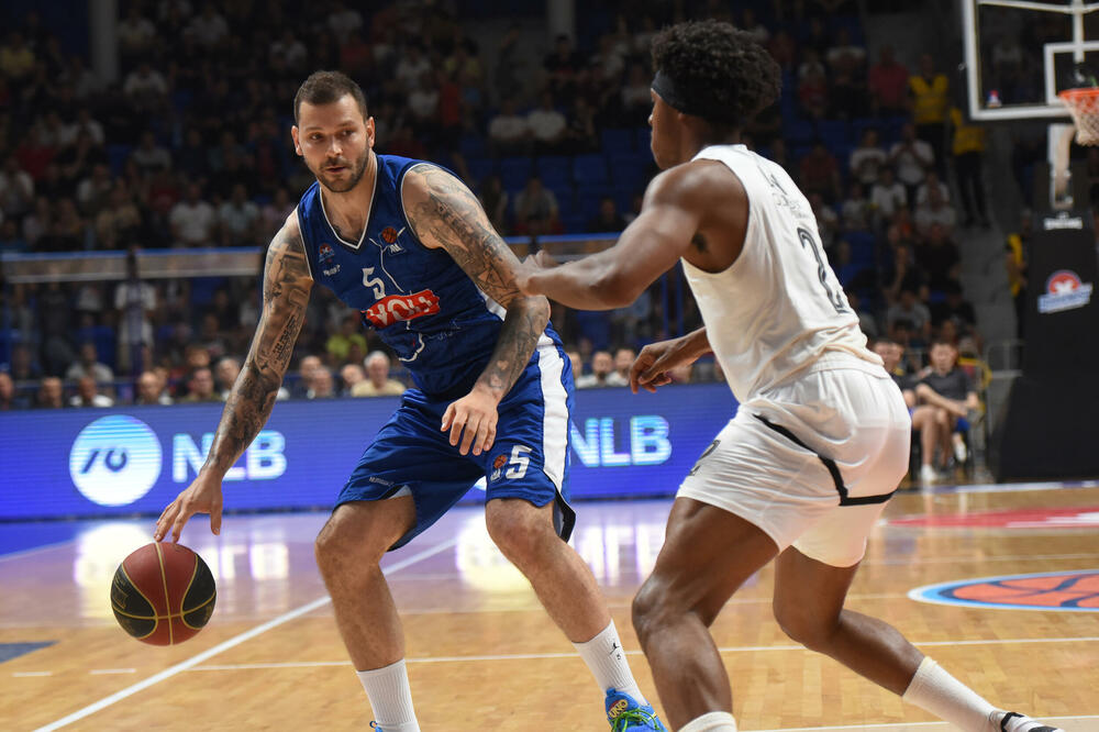 Micov na meču sa Partizanom, Foto: KK Budućnost Voli