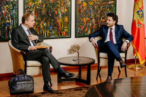 Abazović: Crna Gora riješena da se obračuna sa kriminalom i...