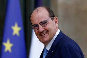 Francuski premijer podnio ostavku