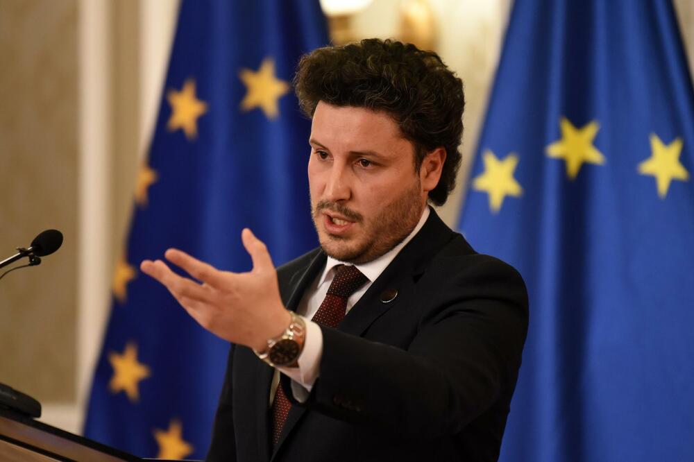 ”Situacija jednostavna i ne treba je dramatizovati”: Abazović, Foto: BORIS PEJOVIC