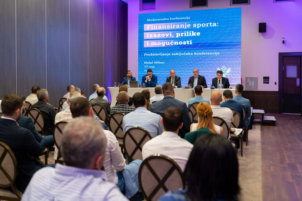 Sa današnje konferencije, Foto: COK