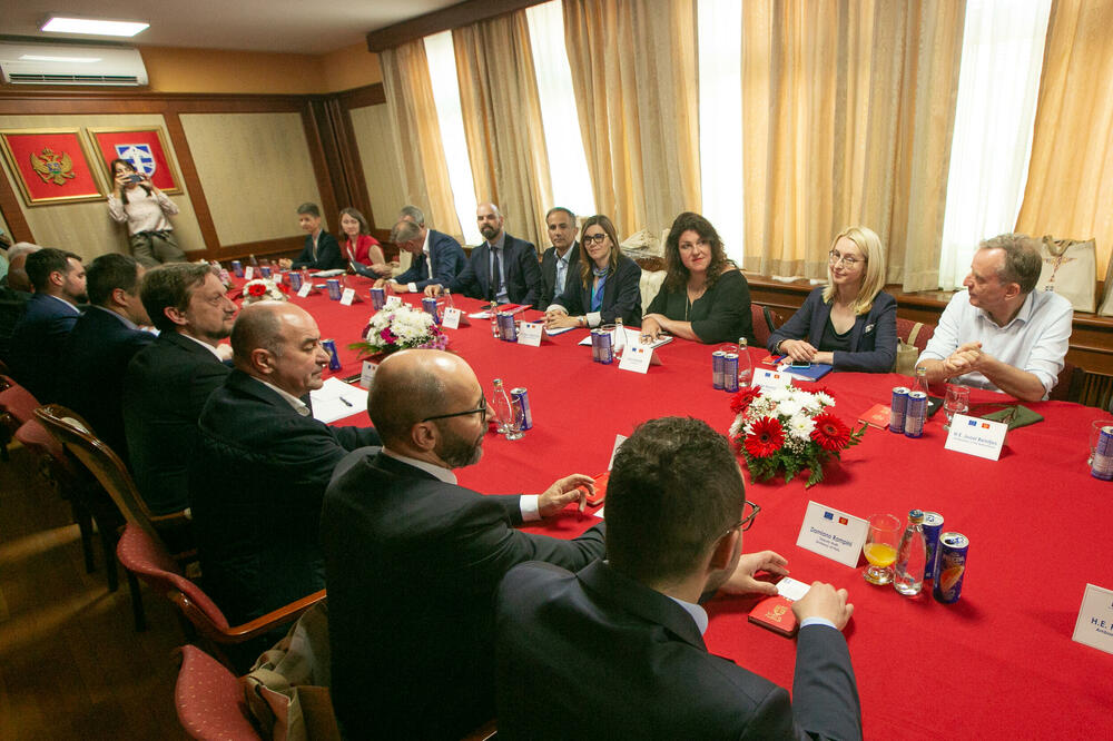 Sa sastanka sa predstavnicima lokalne samouprave, Foto: EU info centar