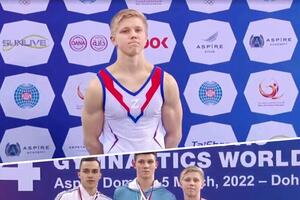 Sa slovom Z pored Ukrajinca na podijumu: Ruski gimnastičar...