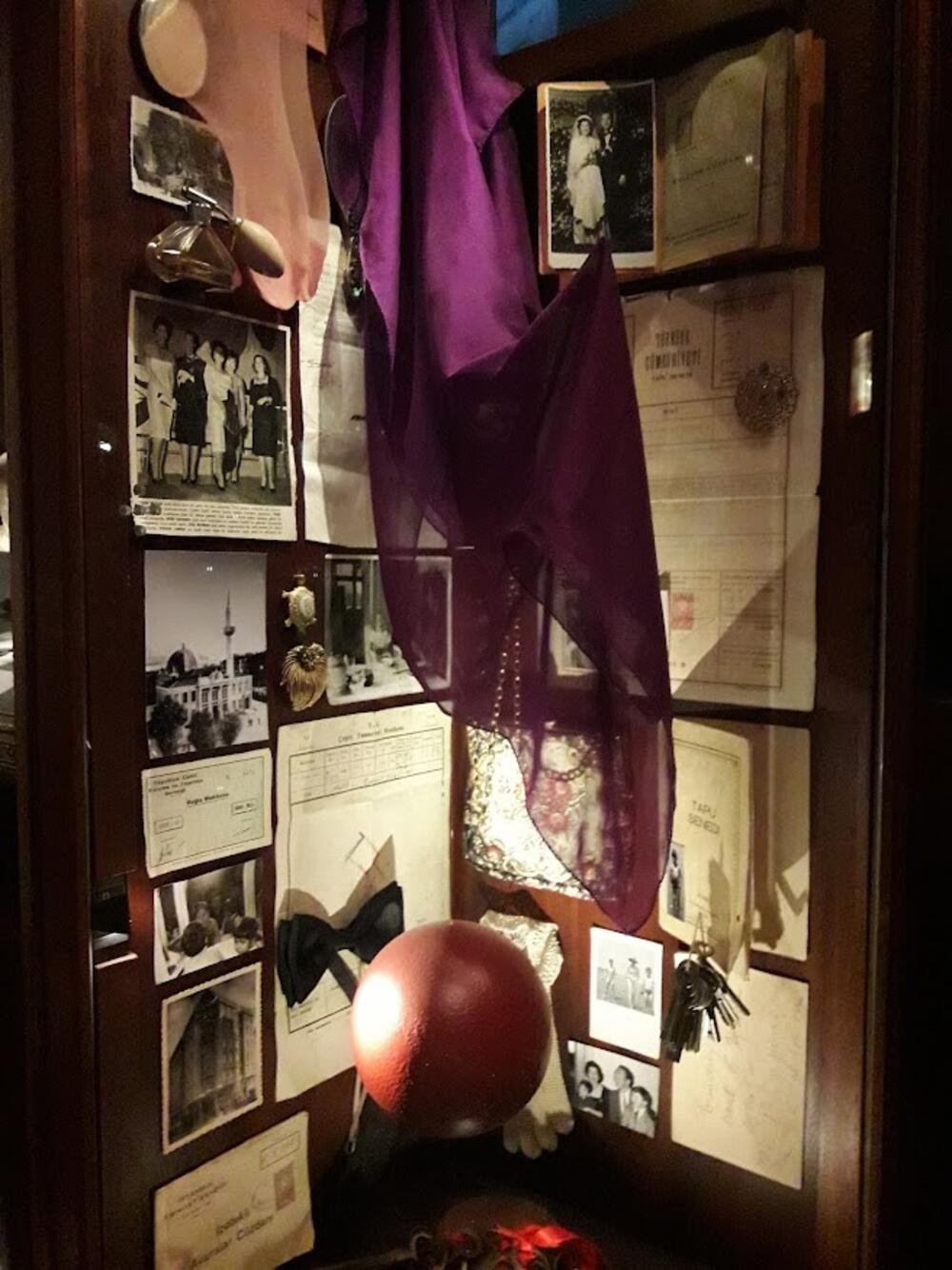 <p>Da li ste imali priliku da posjetite "Muzej nevinosti" u Istanbulu koji je nastao po istoimenom romanu Orhana Pamuka?</p>