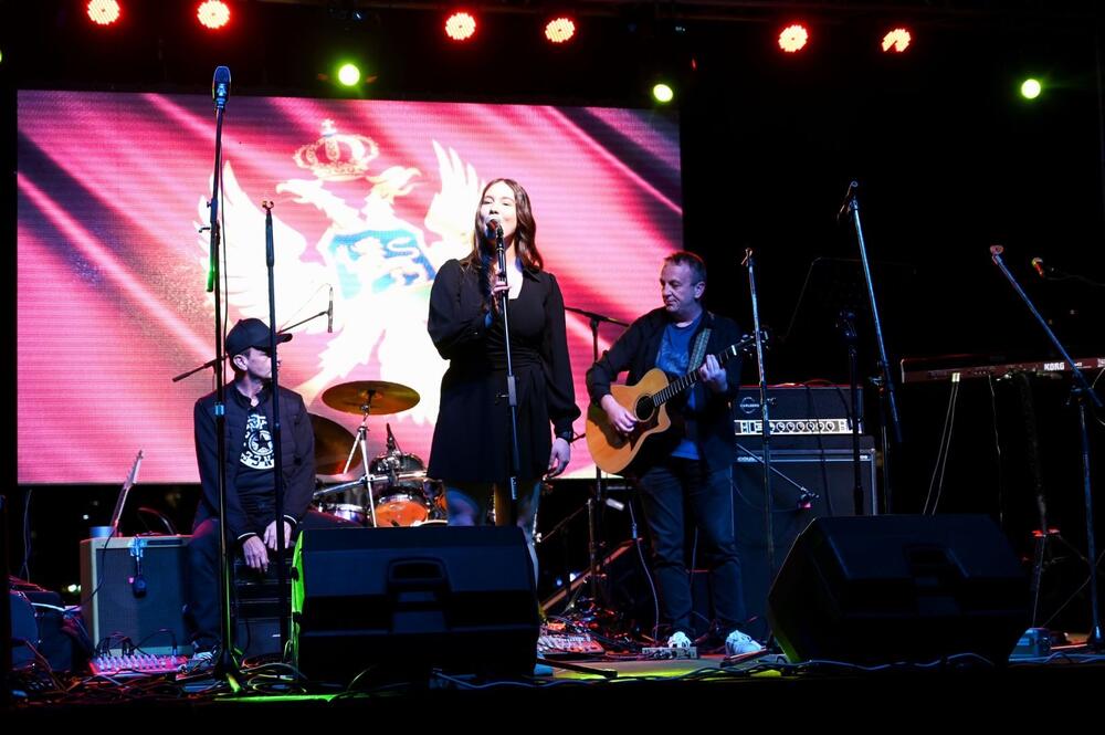 <p>Bjelopoljce i Bjelopoljke oduševio je i nastup najmlađih učesnika koji će Bijelo Polje predstavljati na takmičenju "Crna Gora u ritmu Evrope"</p>