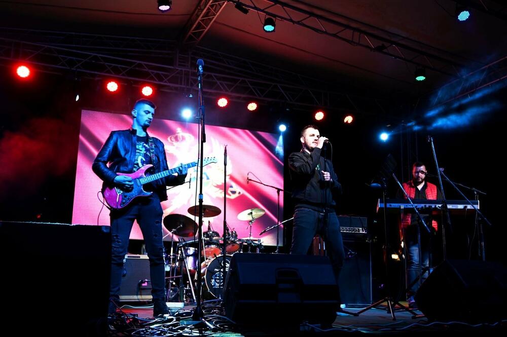 <p>Bjelopoljce i Bjelopoljke oduševio je i nastup najmlađih učesnika koji će Bijelo Polje predstavljati na takmičenju "Crna Gora u ritmu Evrope"</p>