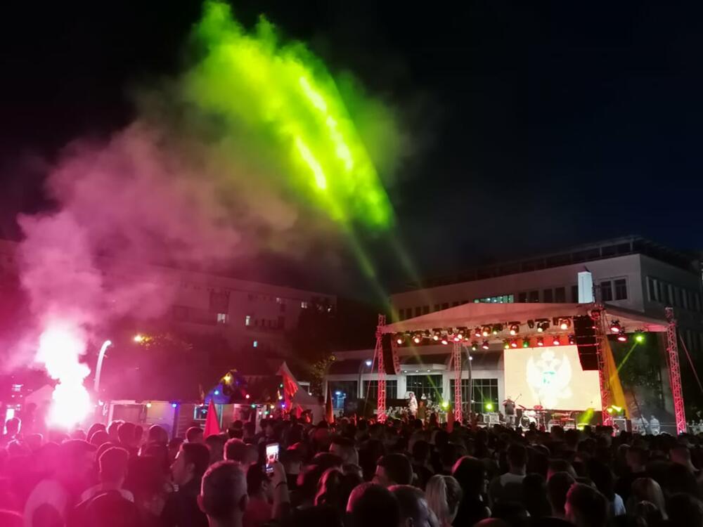 <p>Crna Gora u subotu proslavlja 16 godina od obnove državne nezavisnosti</p>