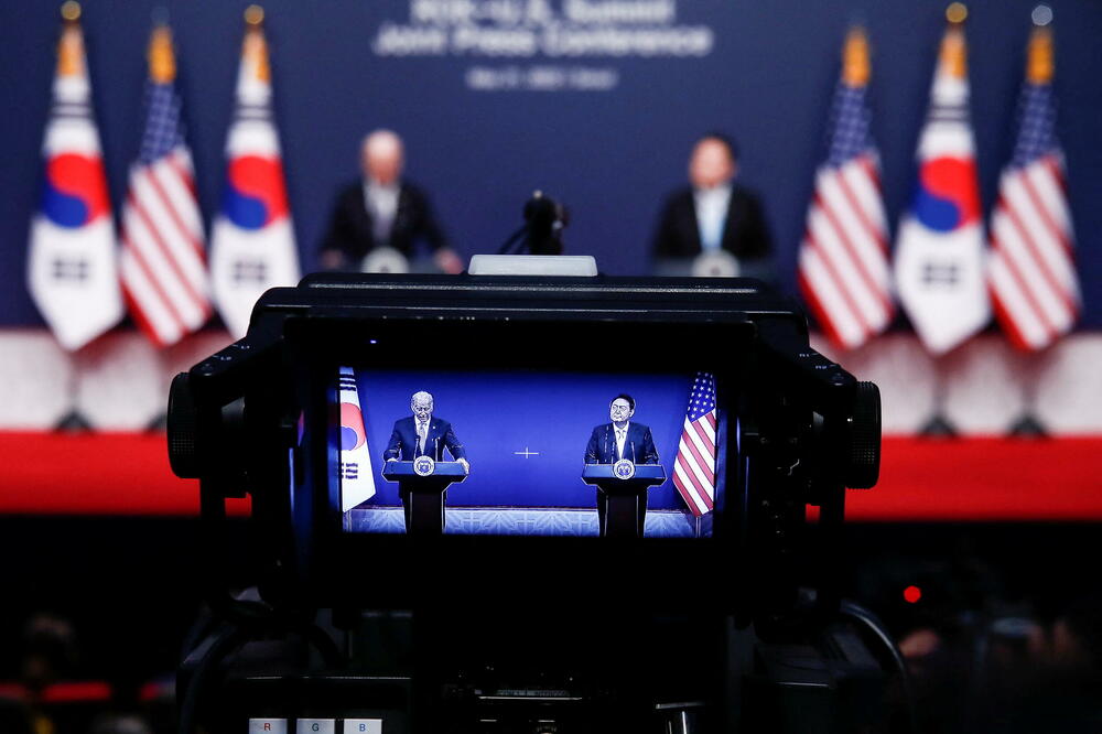 Bajden i Jun Suk-jeol tokom konferencije u Južnoj Koreji, Foto: Reuters