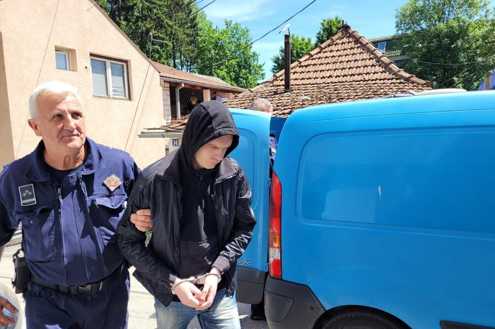 Optuženog Tarhaniša juče dovode na suđenje, Foto: Jadranka Ćetković