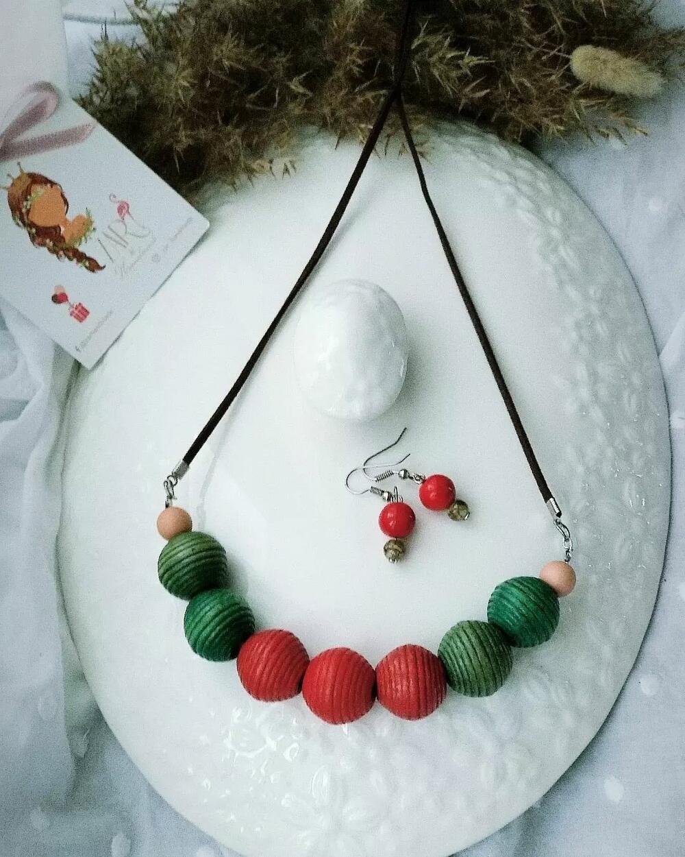 <p>Rođena Rožajka Anela Radojičić sa četvorogodišnjom kćerkicom Zarom u Nikšiću stvara maštalicu nazvanu “ZAR”</p>