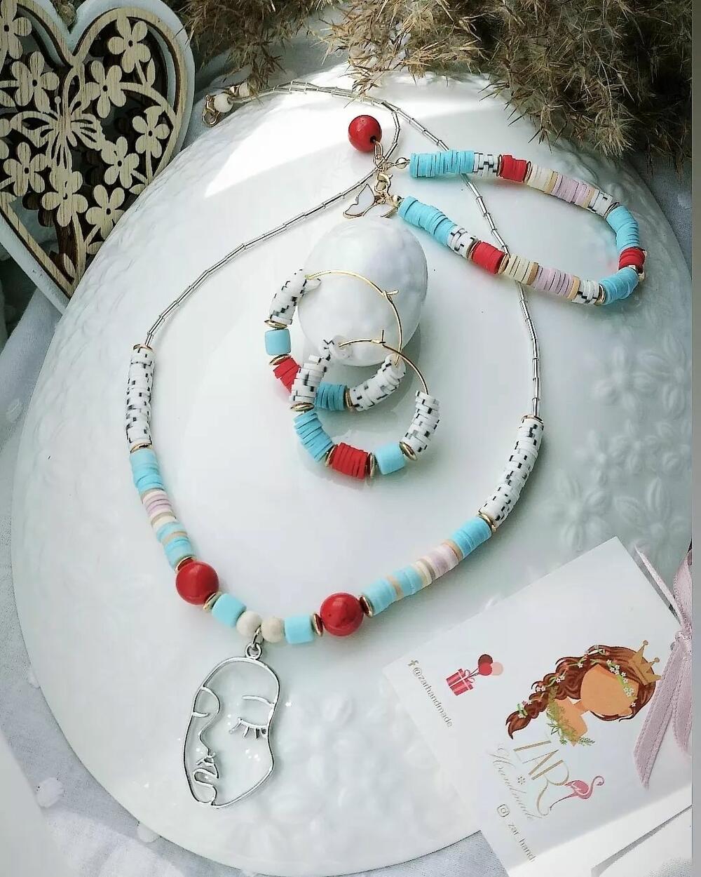 <p>Rođena Rožajka Anela Radojičić sa četvorogodišnjom kćerkicom Zarom u Nikšiću stvara maštalicu nazvanu “ZAR”</p>