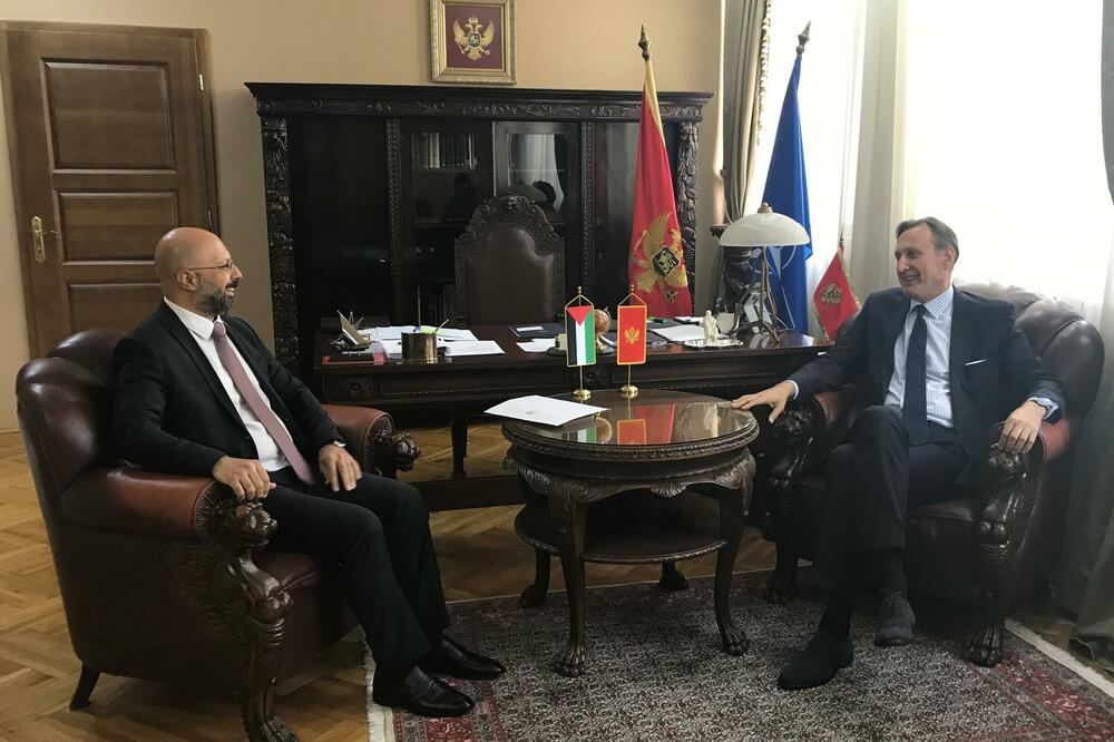 Sa sastanka, Foto: MVP