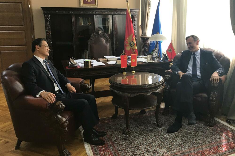 Sa sastanka, Foto: MVP