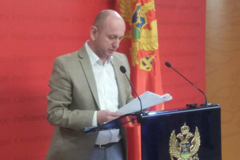 Sa presa u Skkupštini, Foto: Željka Vučinić