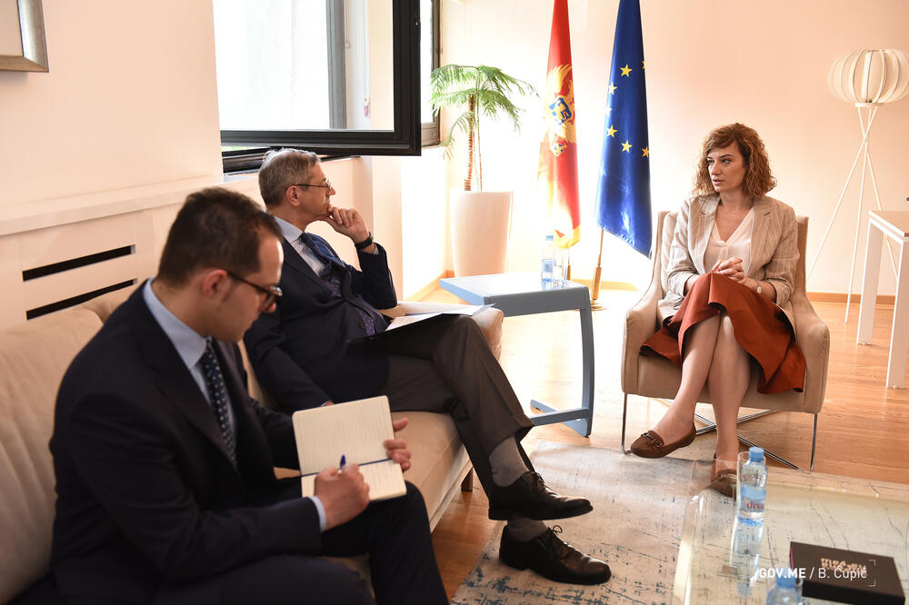 Sa sastanka, Foto: Generalni sekretarijat Vlade