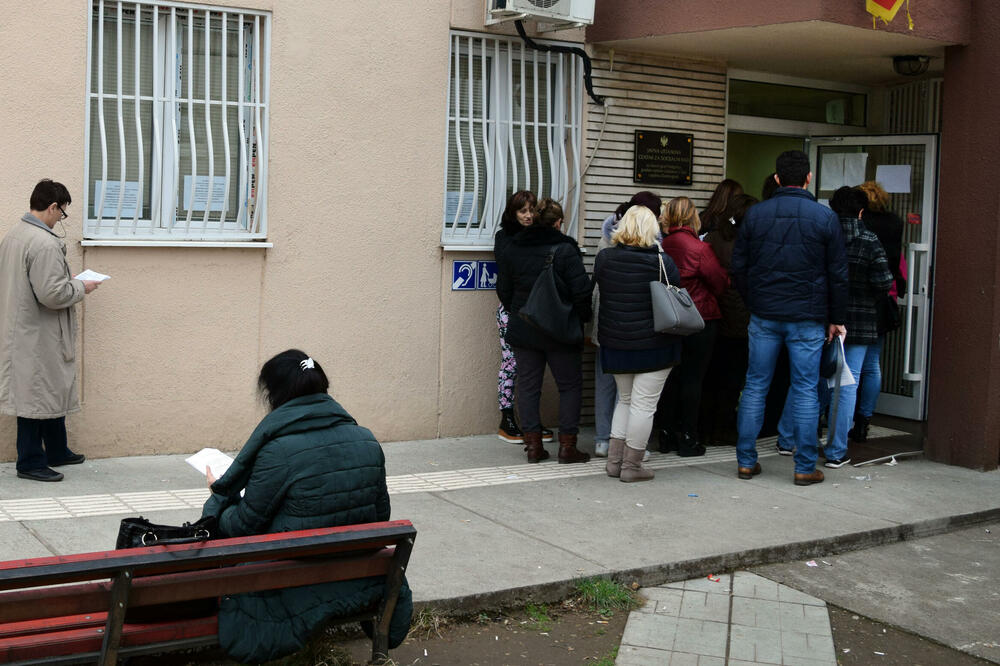 Reforma da dovode do povećanja naknada za one koji su stvarno siromašni: Centar za socijalni rad, Foto: Luka Zekovic