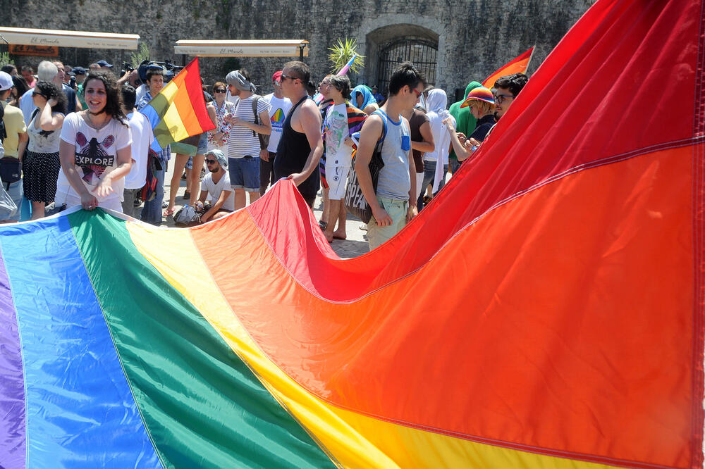 Sa prve Parade ponosa, koja je 2013. održana u Budvi, Foto: Boris Pejovic