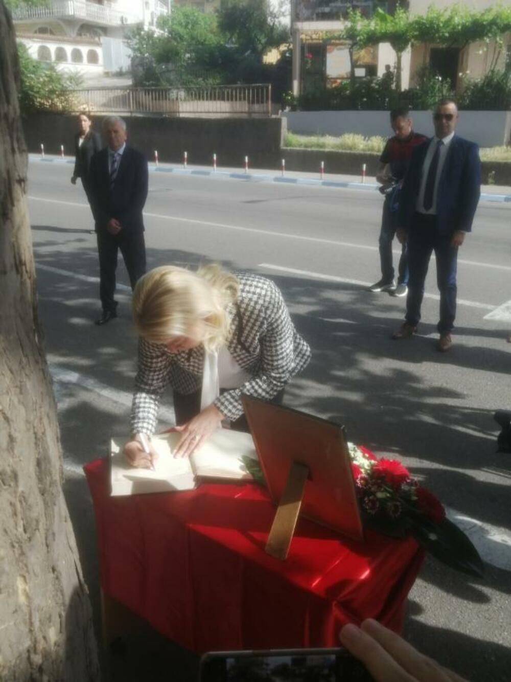 <p>Ministar pravde Marko Kovač je rekao da mu je v.d. VDT Maja Jovanović kazala da je spremna da lično preuzme taj slučaj</p>