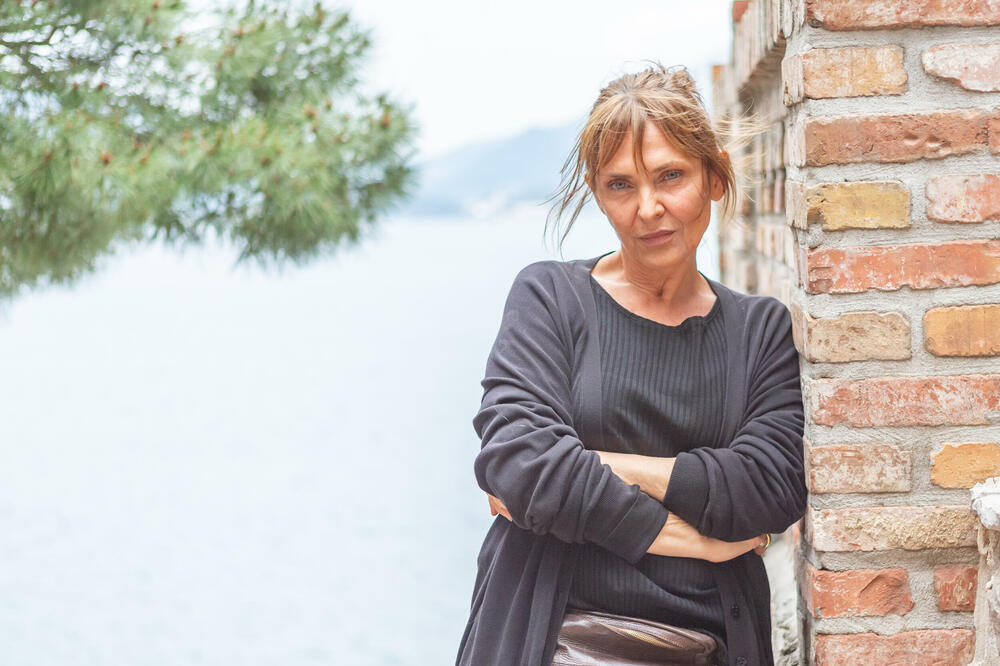 Vesna Trivalić na snimanju serije "Dug moru", Foto: Telekom Srbija