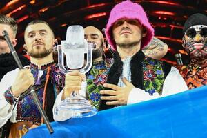 Ukrajina i Evrovizija: Pobjednički trofej prodat za kupovinu...