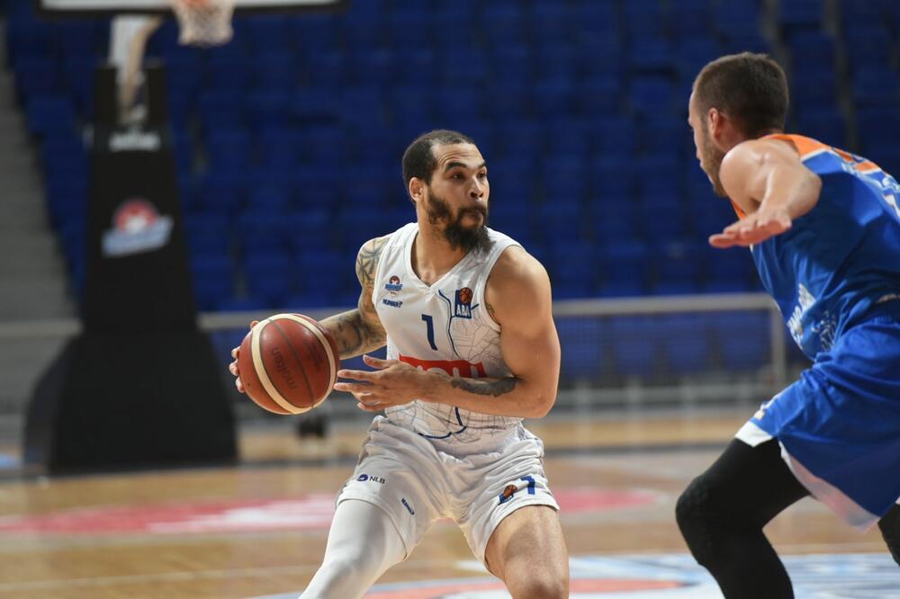 Kobs u dresu Budućnosti, Foto: KK Budućnost Voli