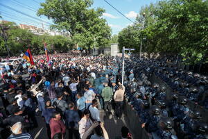 Dozens arrested at a protest in Yerevan due to the border agreement...