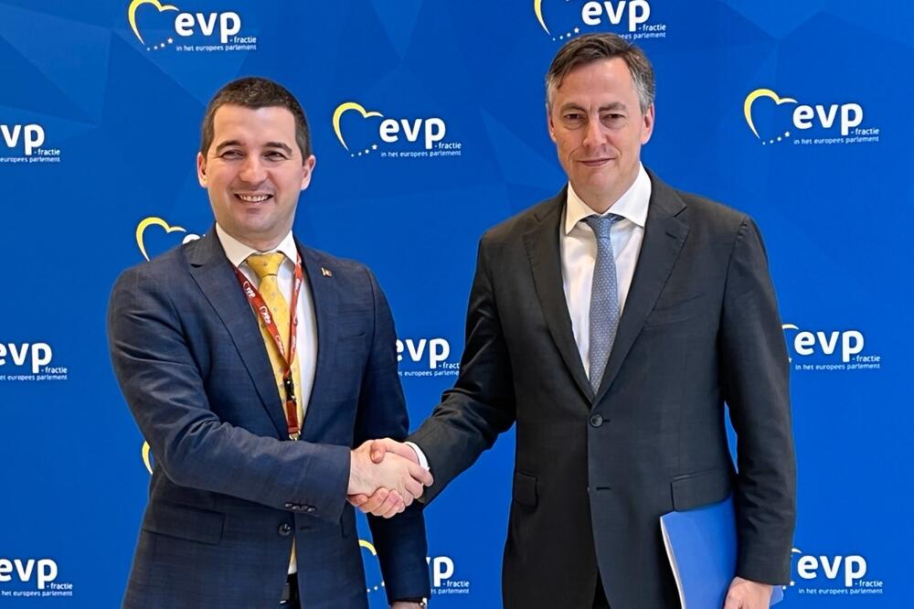 Bečić i Mekalister, Foto: Twitter