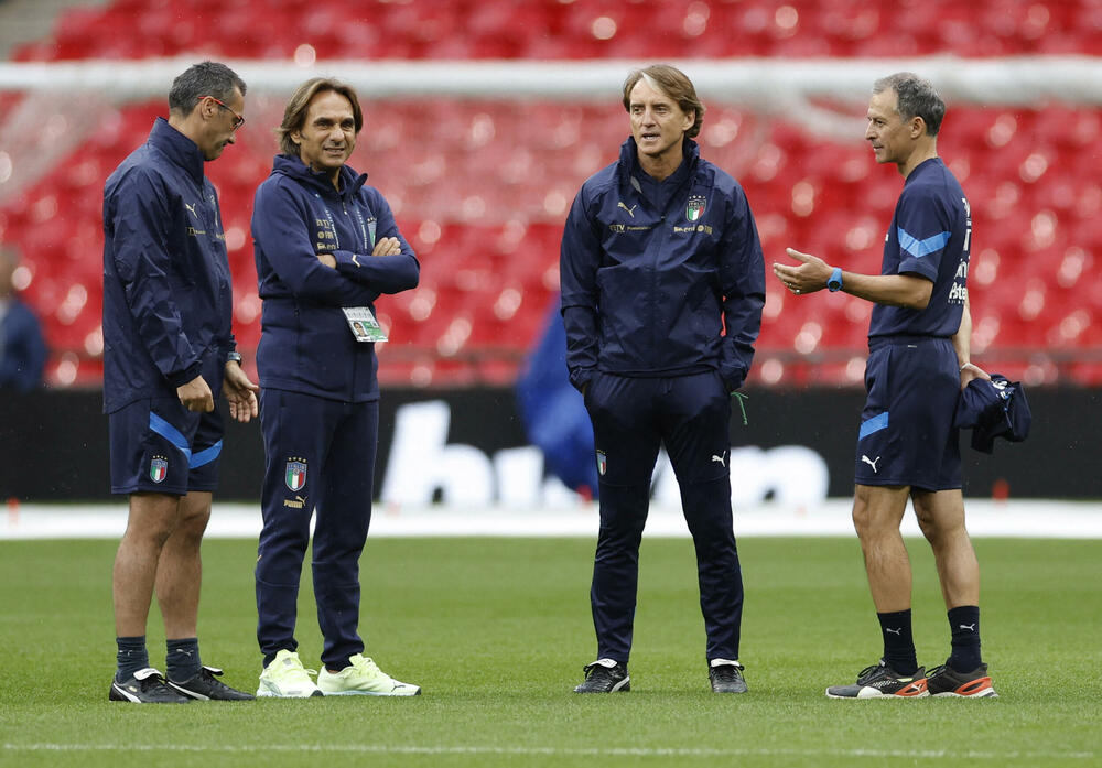 Roberto Manćini sa saradnicima