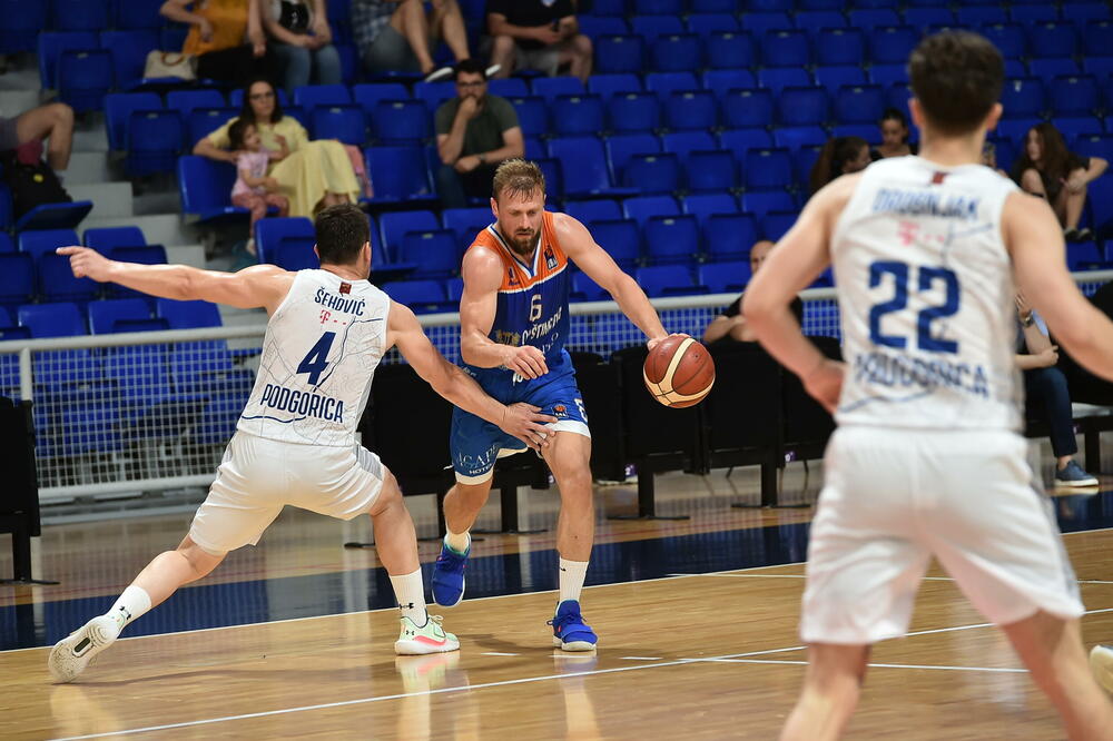 Duel Marka Jeremića i Suada Šehovića na prvom meču, Foto: kscg