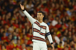 Ronaldo ne planira da se zaustavi: Želim na EURO 2024.