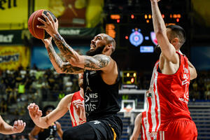 Evo koliko je rekorda oborio Partizan u četvrtoj utakmici finala...