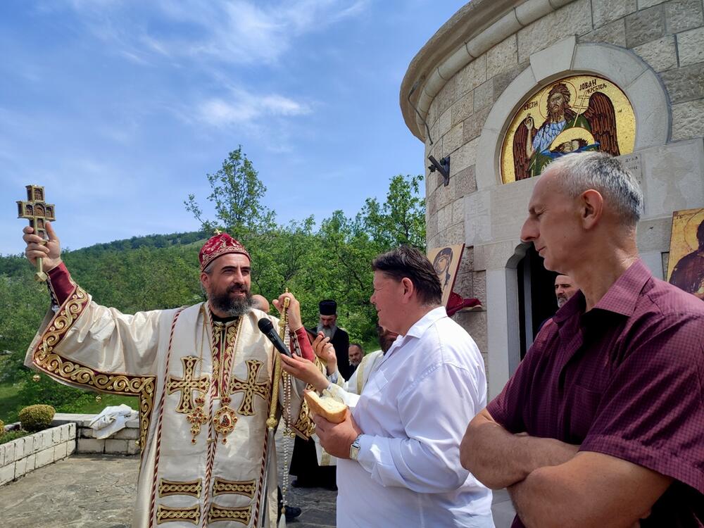 <p>I ove godine spomenici su pričali o stradanju, ubijenoj nejači, o plaču koji se i danas čuje, o pivskoj krvavoj bajci i pivskom Vitlejemu</p>