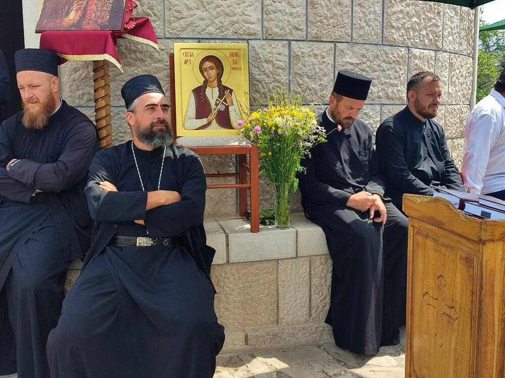 <p>I ove godine spomenici su pričali o stradanju, ubijenoj nejači, o plaču koji se i danas čuje, o pivskoj krvavoj bajci i pivskom Vitlejemu</p>