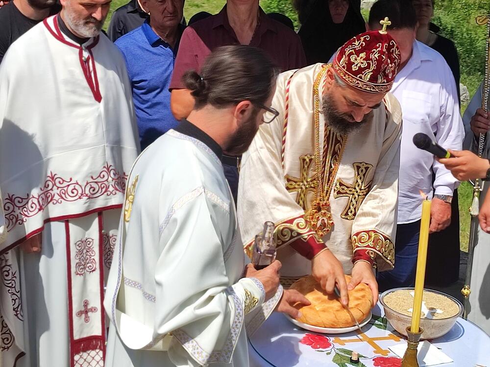 <p>I ove godine spomenici su pričali o stradanju, ubijenoj nejači, o plaču koji se i danas čuje, o pivskoj krvavoj bajci i pivskom Vitlejemu</p>