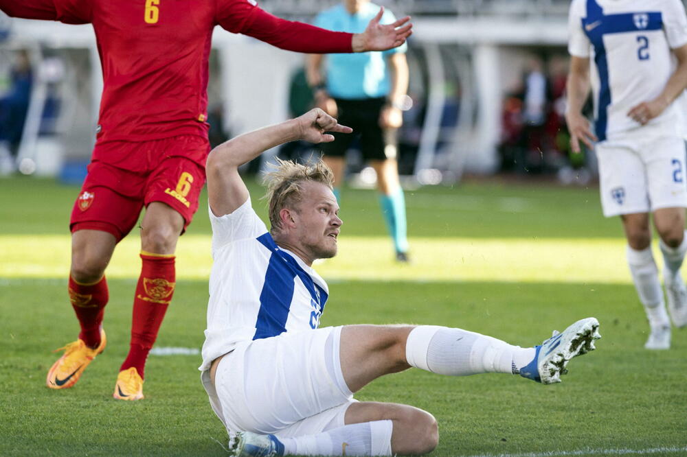 Joel Pohjanpalo postiže gol za 2:0, Foto: Reuters