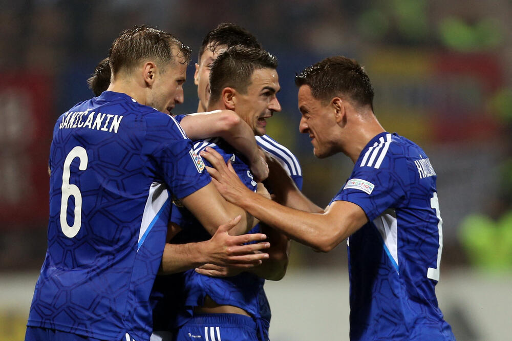 Slavlje fudbalera BiH nakon gola Prevljaka, Foto: Reuters