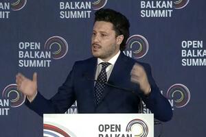 Abazović: Ako neko misli da može sam u 21. vijeku sretno mu bilo,...